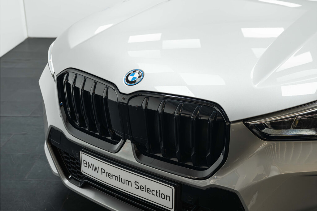 BMW X1 6
