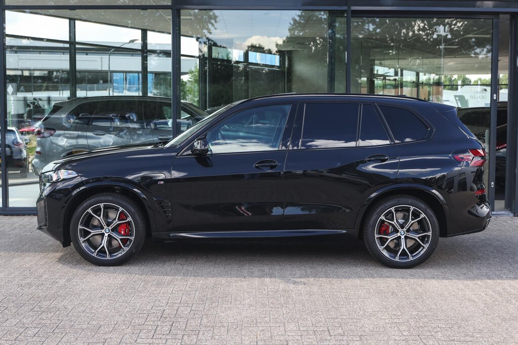 BMW X5 8