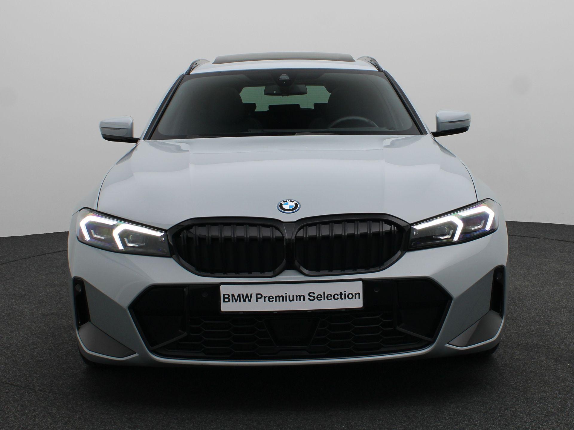 BMW 3 Serie Touring 330e - Afbeelding 3