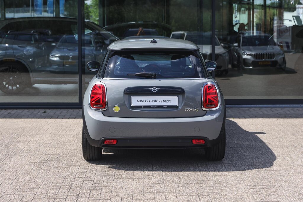 MINI Electric 6