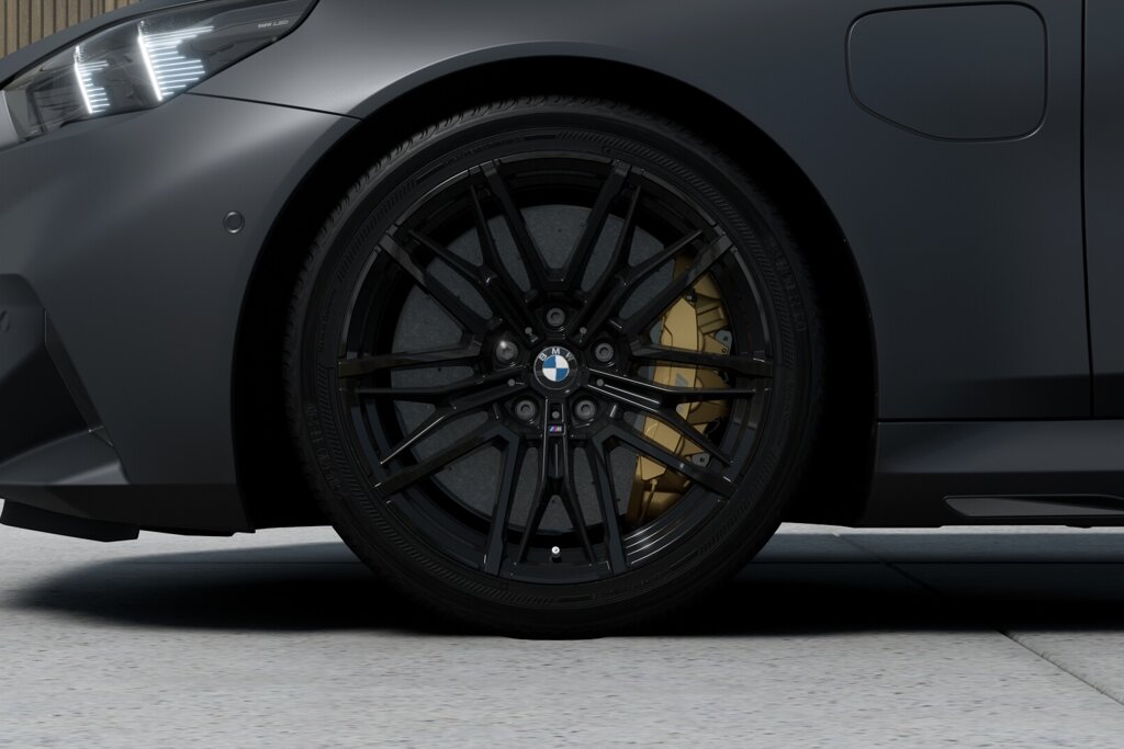 BMW M5 6
