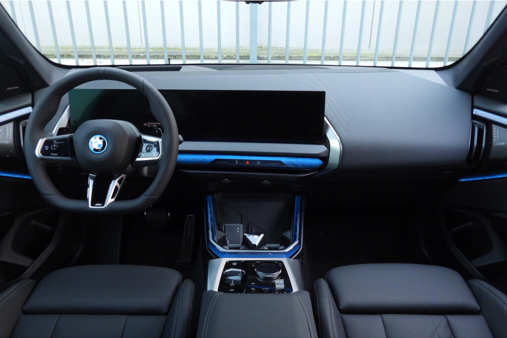 BMW X3 7