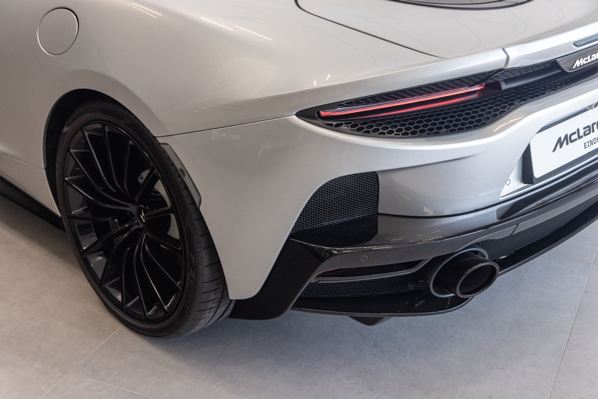 McLaren GT - foto 21