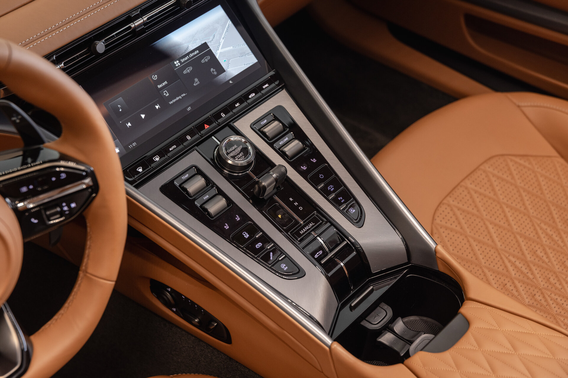 Aston Martin DB12 - foto 7