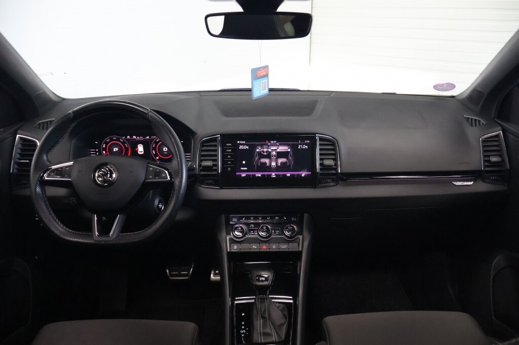 Škoda Karoq 1.5 TSI Sportline Business 150pk DSG | Trekhaak | Panoramadak - Afbeelding 2