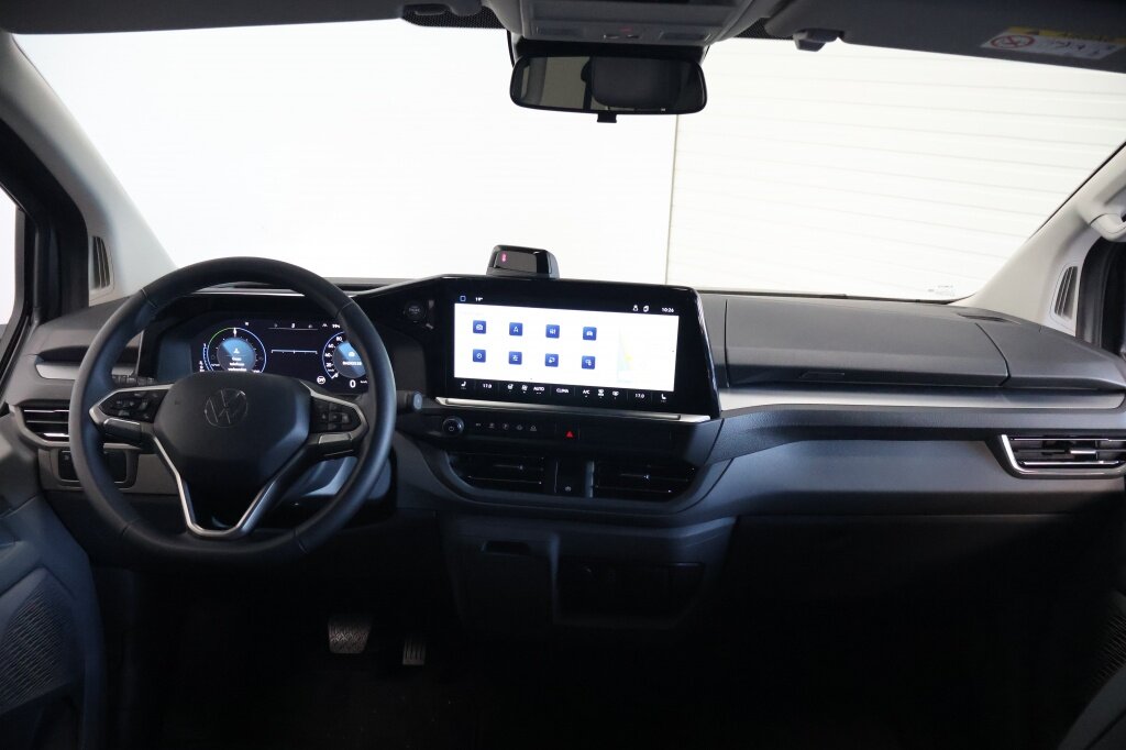 Volkswagen Transporter Caravelle 2.5 L2H1 eHybrid Style 233PK Autom. Camera, Navi, Side Assist, Keyless, Matrix LED, ACC, 8 pers, Stoel-stuurverwarming - Afbeelding 2