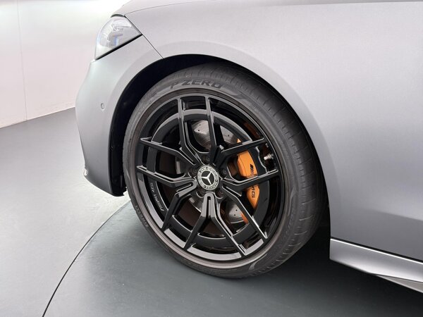 19" vijf-dubbelspaaks lichtmetalen AMG-velgen 19" vijf-dubbelspaaks lichtmetalen AMG-velgen