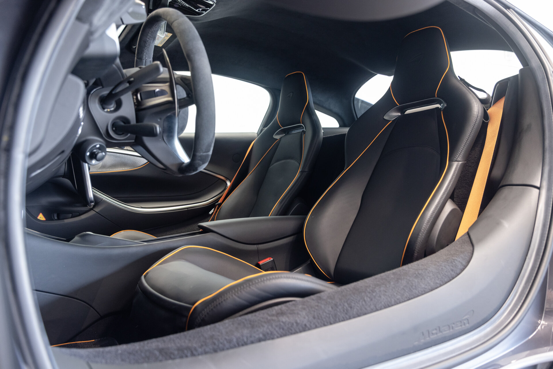 McLaren Artura - foto 7