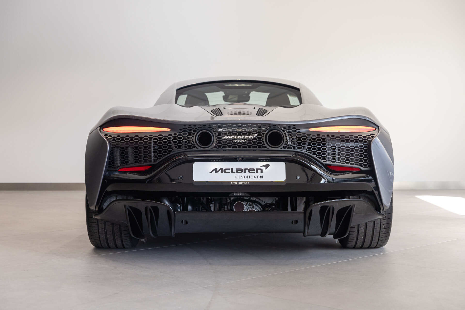 McLaren Artura - foto 9