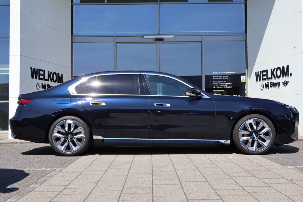 BMW 7 Serie 8