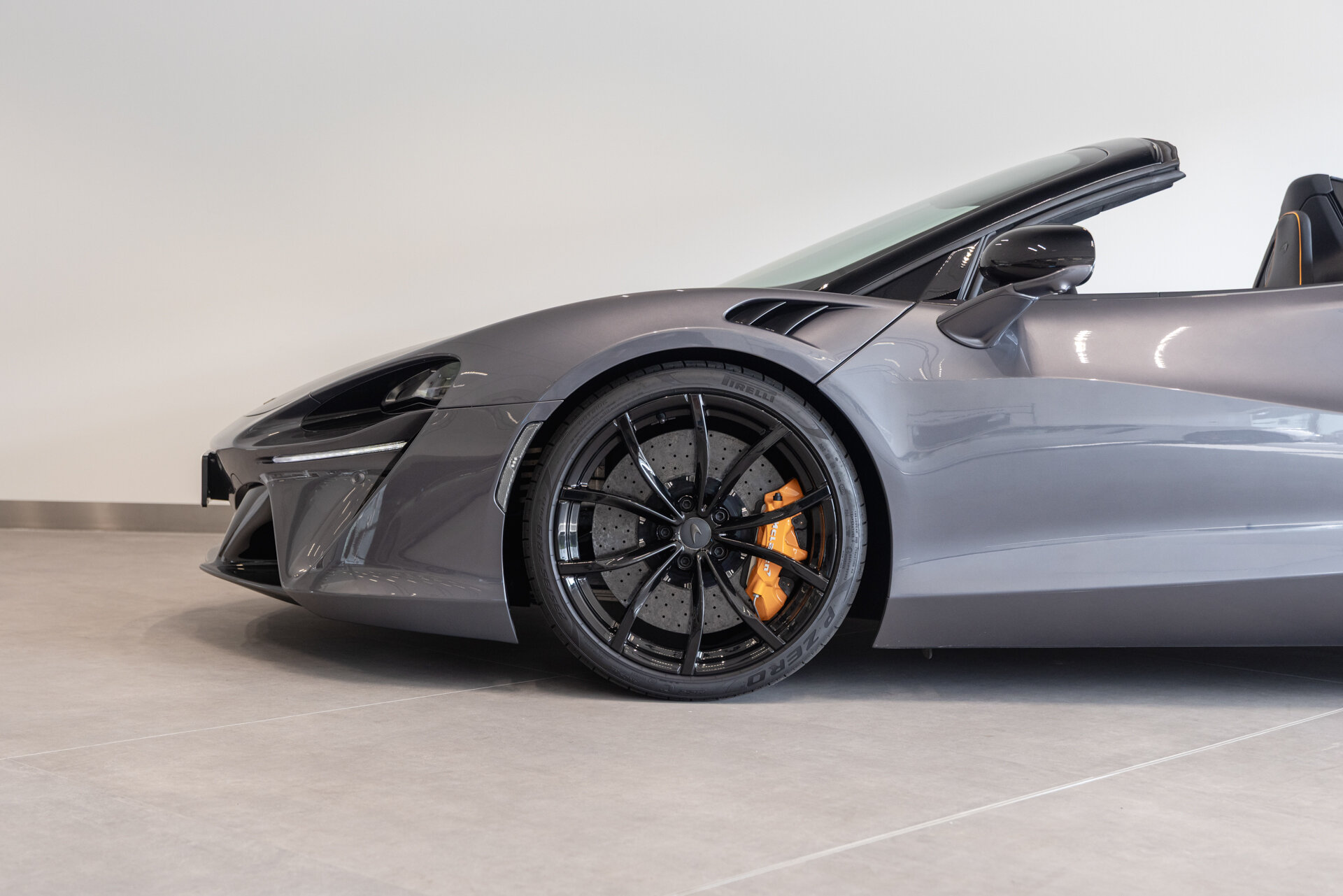 McLaren Artura - foto 10