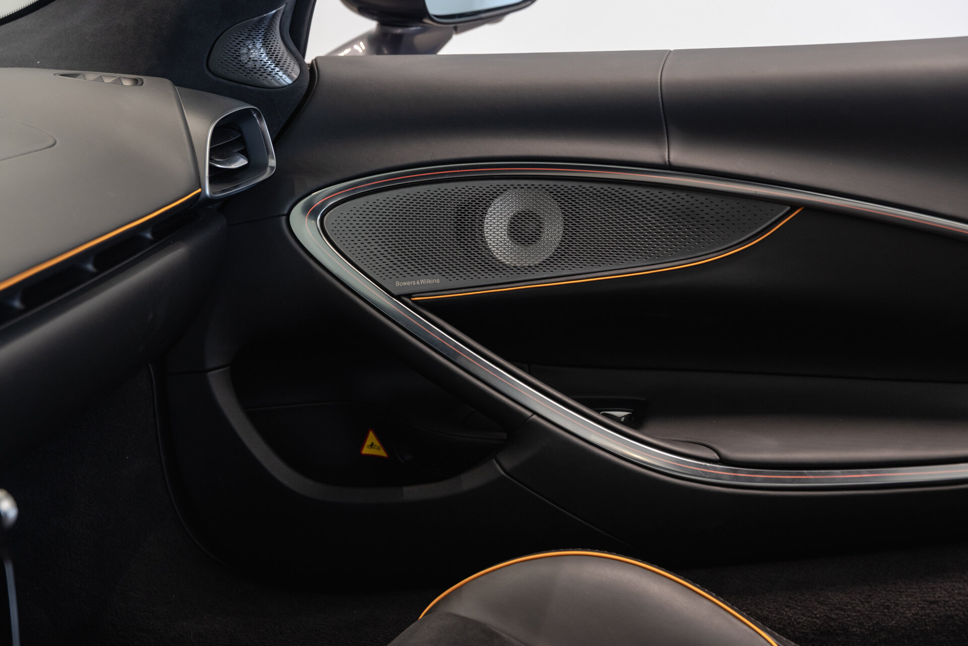 McLaren Artura - foto 16