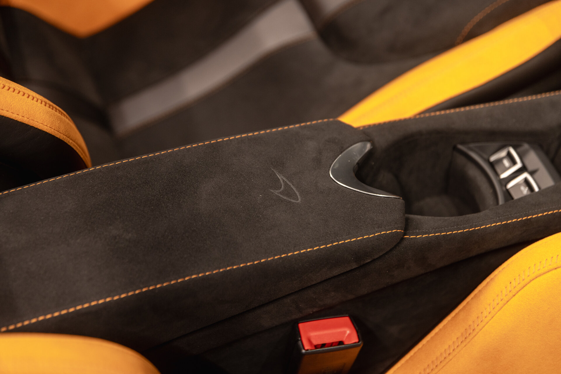 McLaren 750S - foto 22