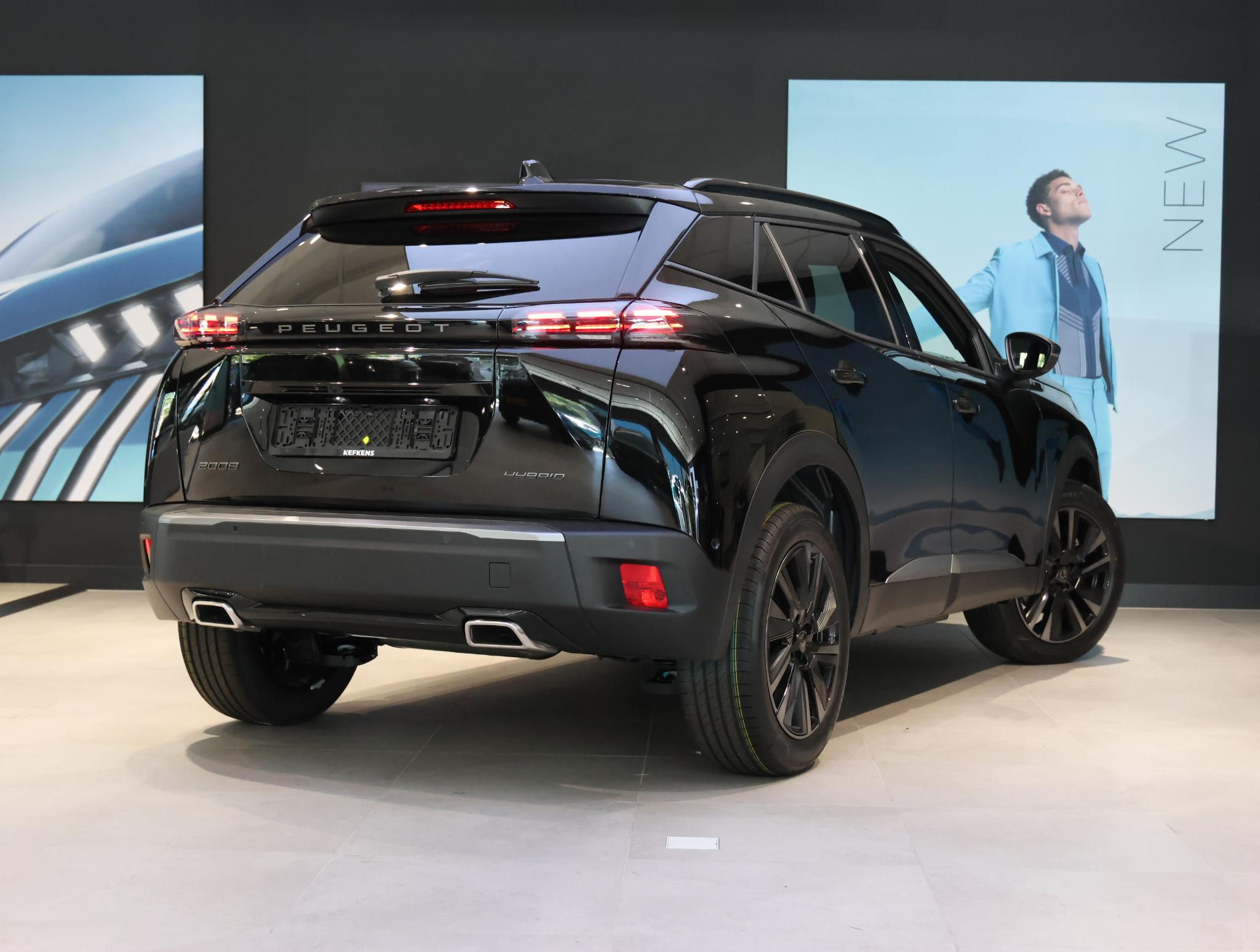 Peugeot 2008 SUV GT 145 PK Automaat - Afbeelding 3