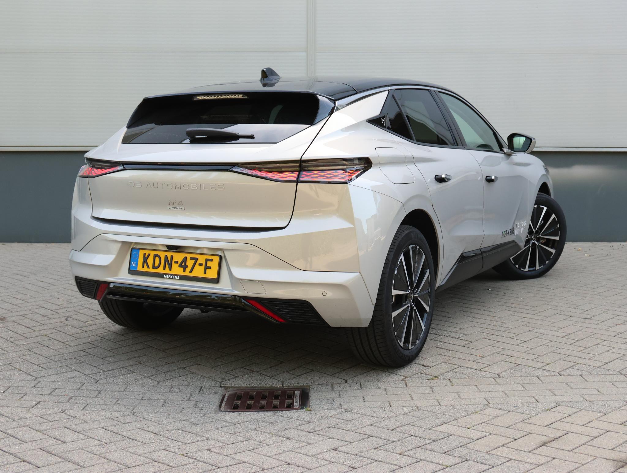 DS DS 4 No E-Tense Etoile Absolute Comfort Tech Pack 58.3 kWh - Afbeelding 3