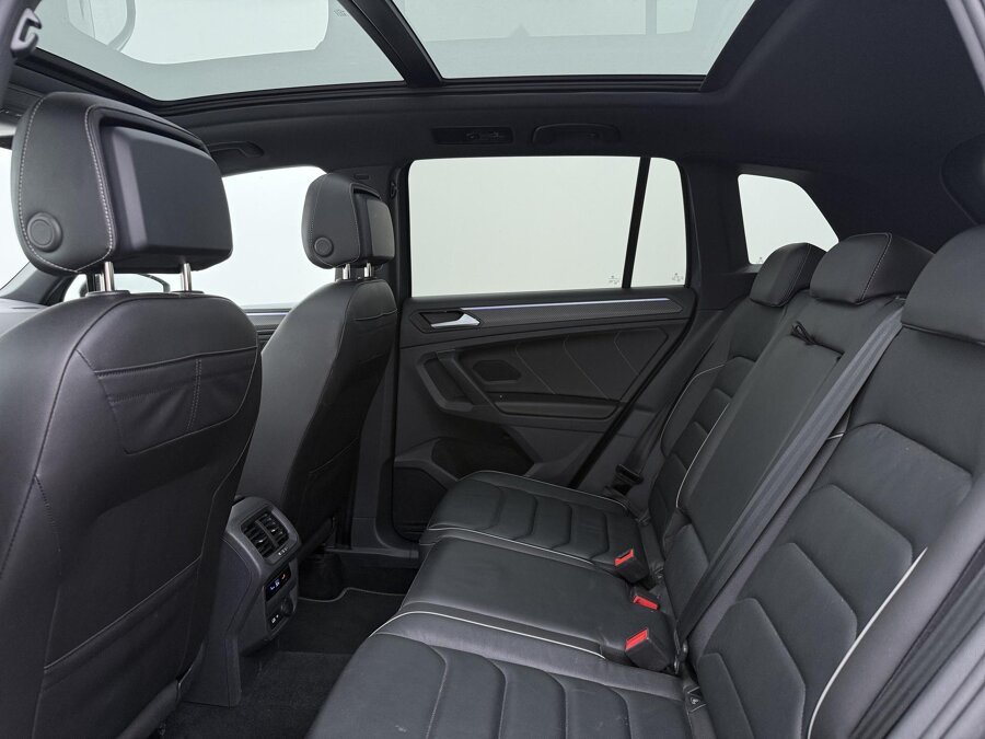 Volkswagen Tiguan 1.4 TSI eHybrid R-Line Business+