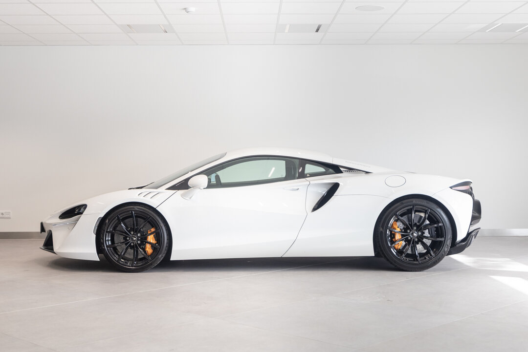 McLaren Artura - foto 6