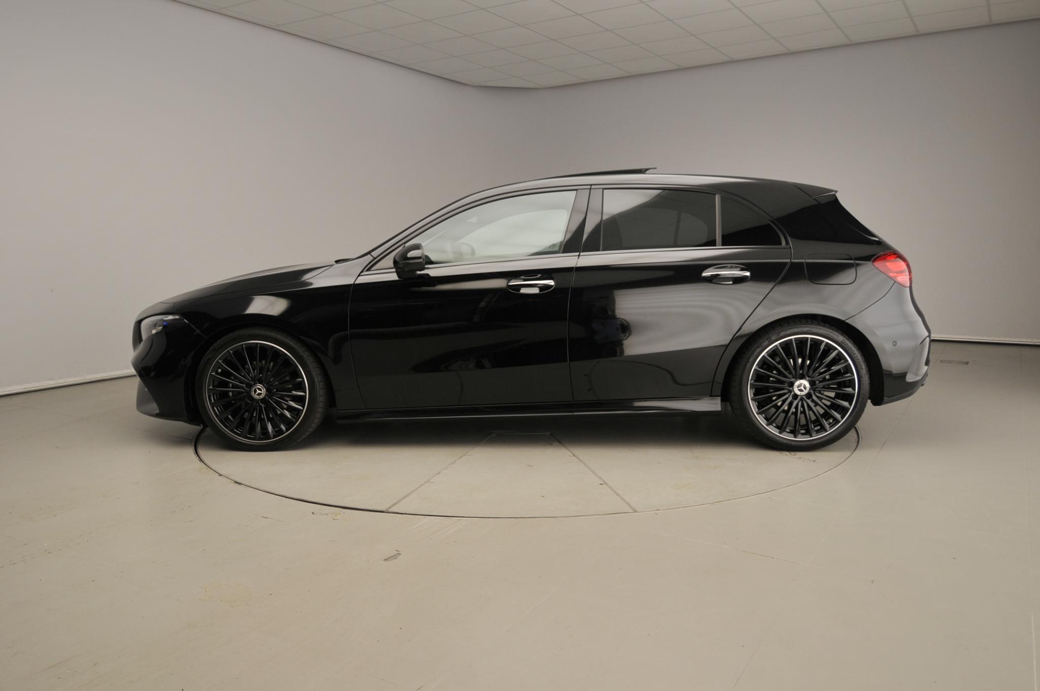 Mercedes-Benz A-Klasse 180 Business Solution AMG - Afbeelding 3