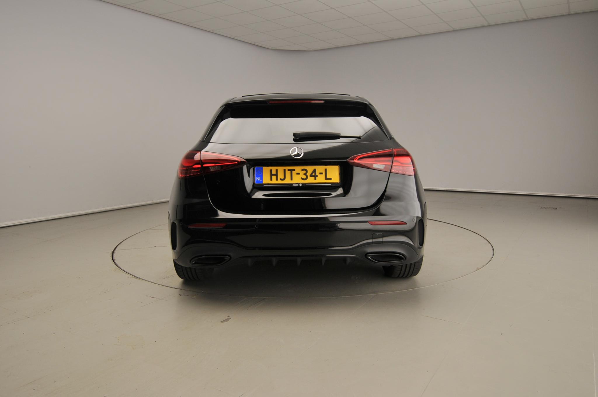 Mercedes-Benz A-Klasse 180 Business Solution AMG - Afbeelding 4