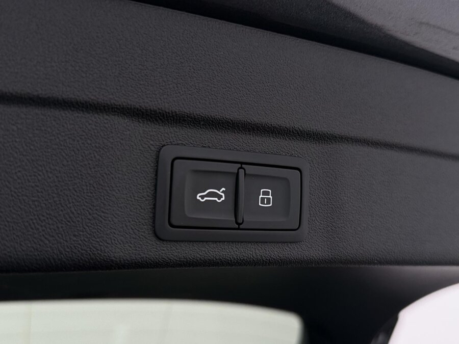 Audi A6 Avant 2.0 e-hybrid quattro S edition Competition