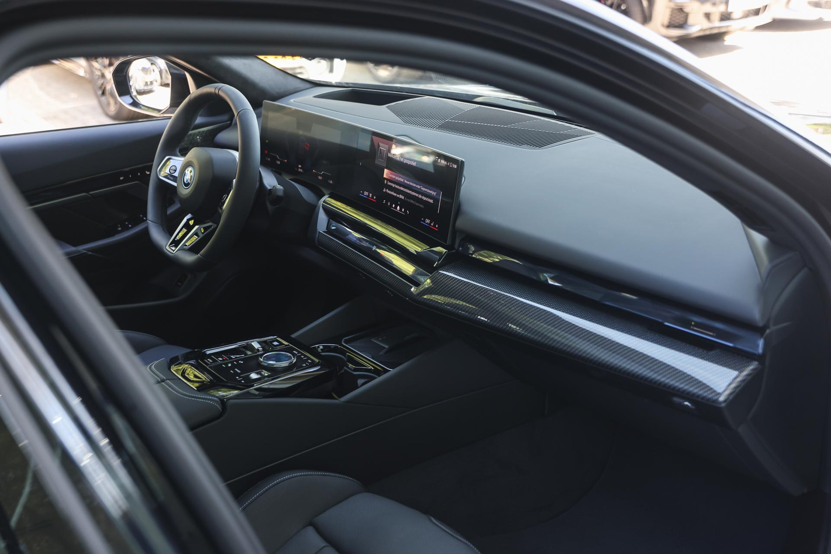 BMW i5 9