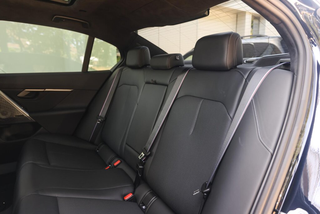 BMW i5 10
