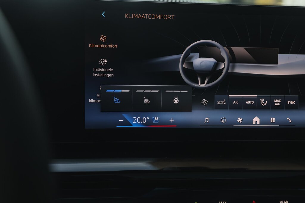 BMW i5 16