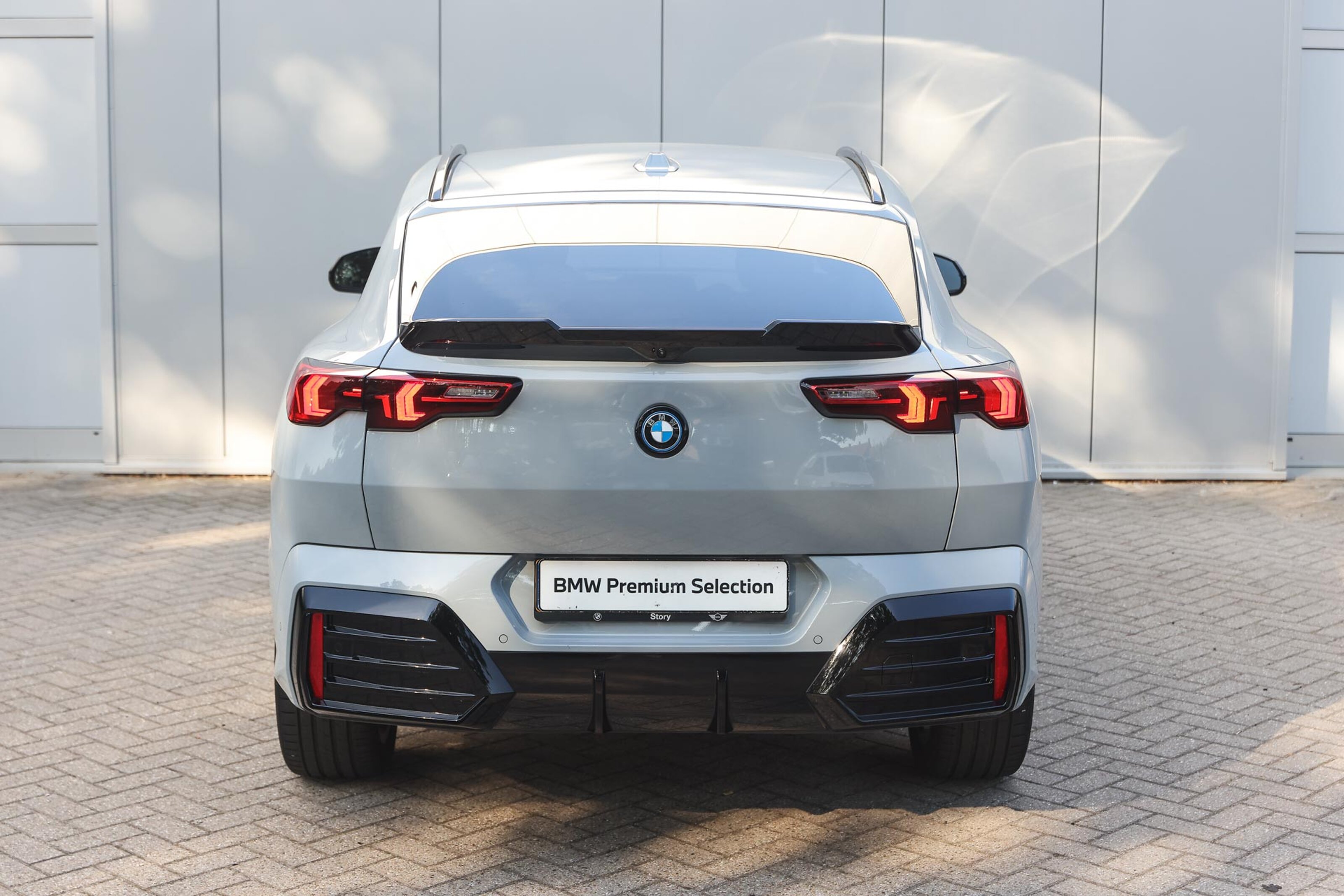 BMW iX2 6