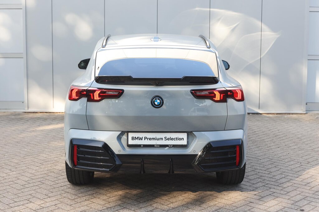 BMW iX2 6