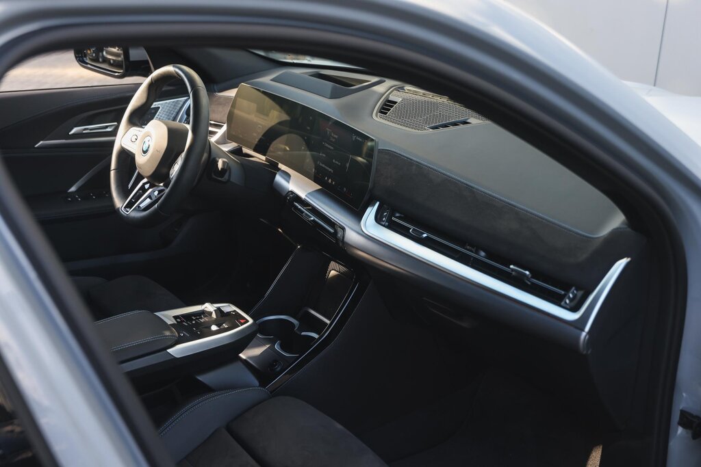 BMW iX2 10