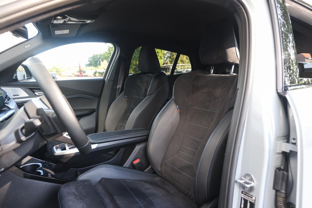 BMW iX2 12