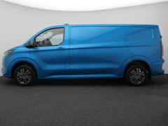 Ford E-Transit Cust. 320 L2H1 Limited 65 kWh 218PK Aut. 360gr. camera, Keyless, 17" LM Velgen, Parkeersensoren voor en achter, Adaptieve Cruise Control, Apple Carplay/Android Auto, Side Assist - Bild 3