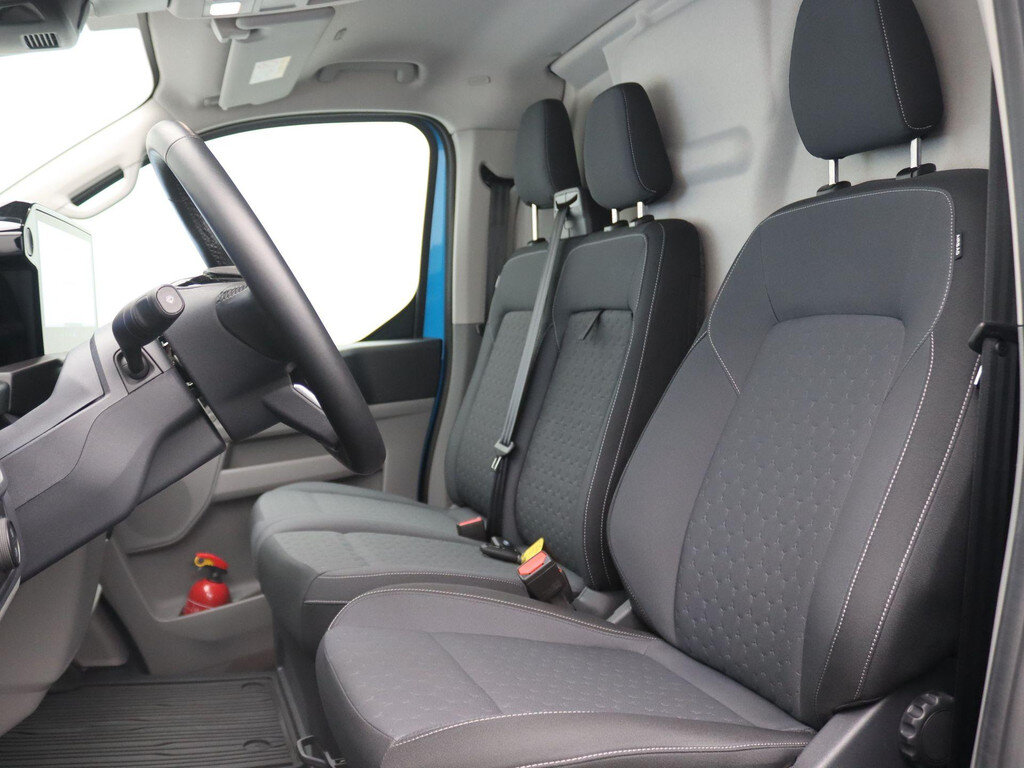 Ford E-Transit Cust. 320 L2H1 Limited 65 kWh 218PK Aut. 360gr. camera, Keyless, 17" LM Velgen, Parkeersensoren voor en achter, Adaptieve Cruise Control, Apple Carplay/Android Auto, Side Assist - Obraz 5
