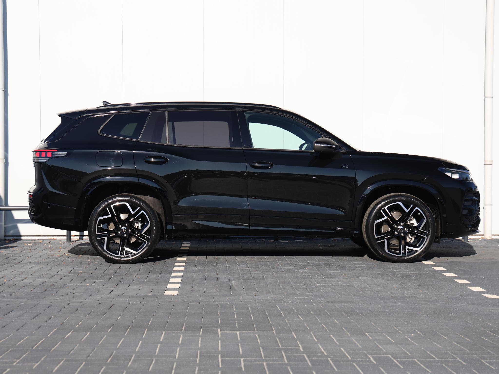 Volkswagen Tayron R-Line Edition 1.5 eHybrid 272 PK - Afbeelding 3