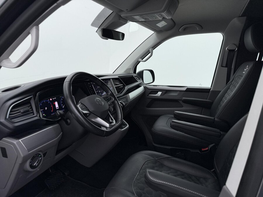 Volkswagen Bedrijfswagens Transporter 2.0 TDI 150 PK DSG L2H1 30 Bulli
