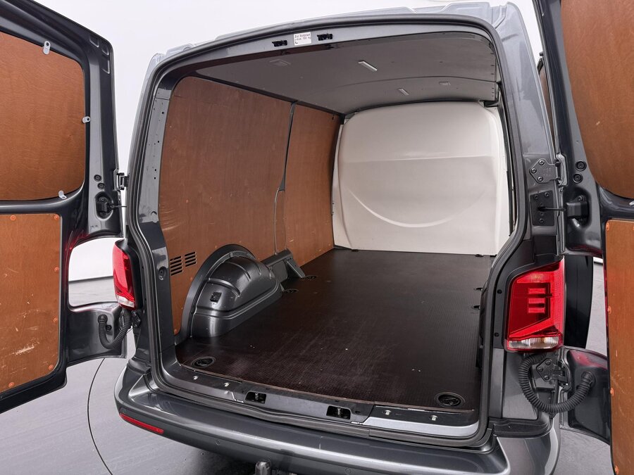 Volkswagen Bedrijfswagens Transporter 2.0 TDI 150 PK DSG L2H1 30 Bulli