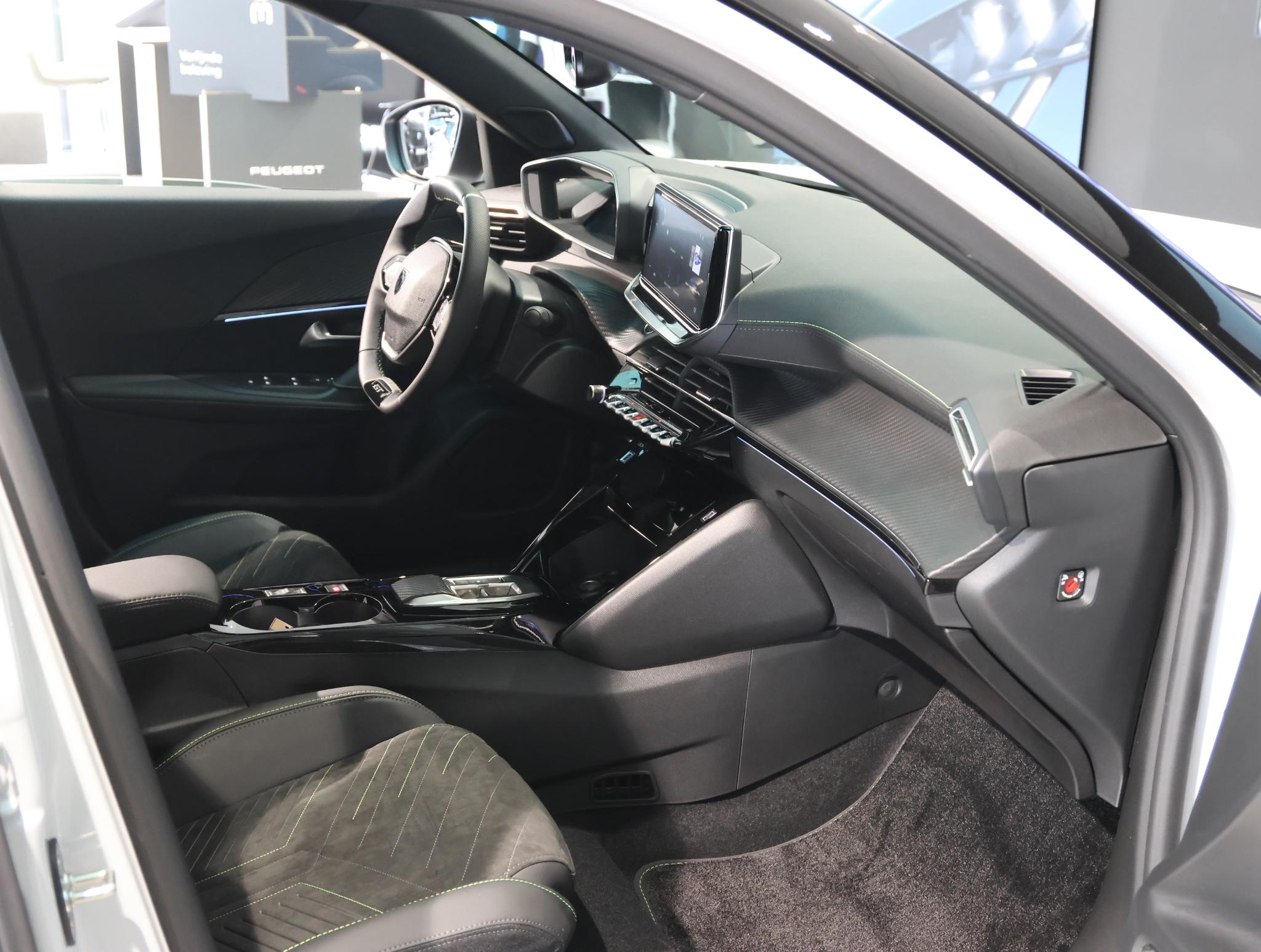 Peugeot e-2008 SUV GT Avantage EV 54 kWh - Afbeelding 5