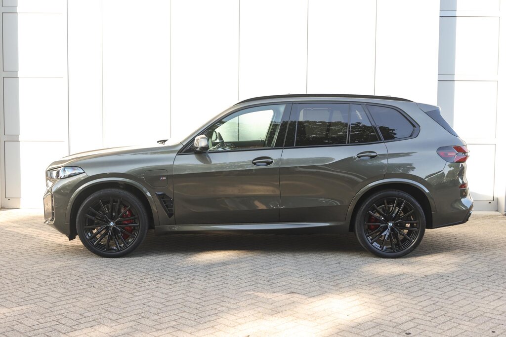 BMW X5 8