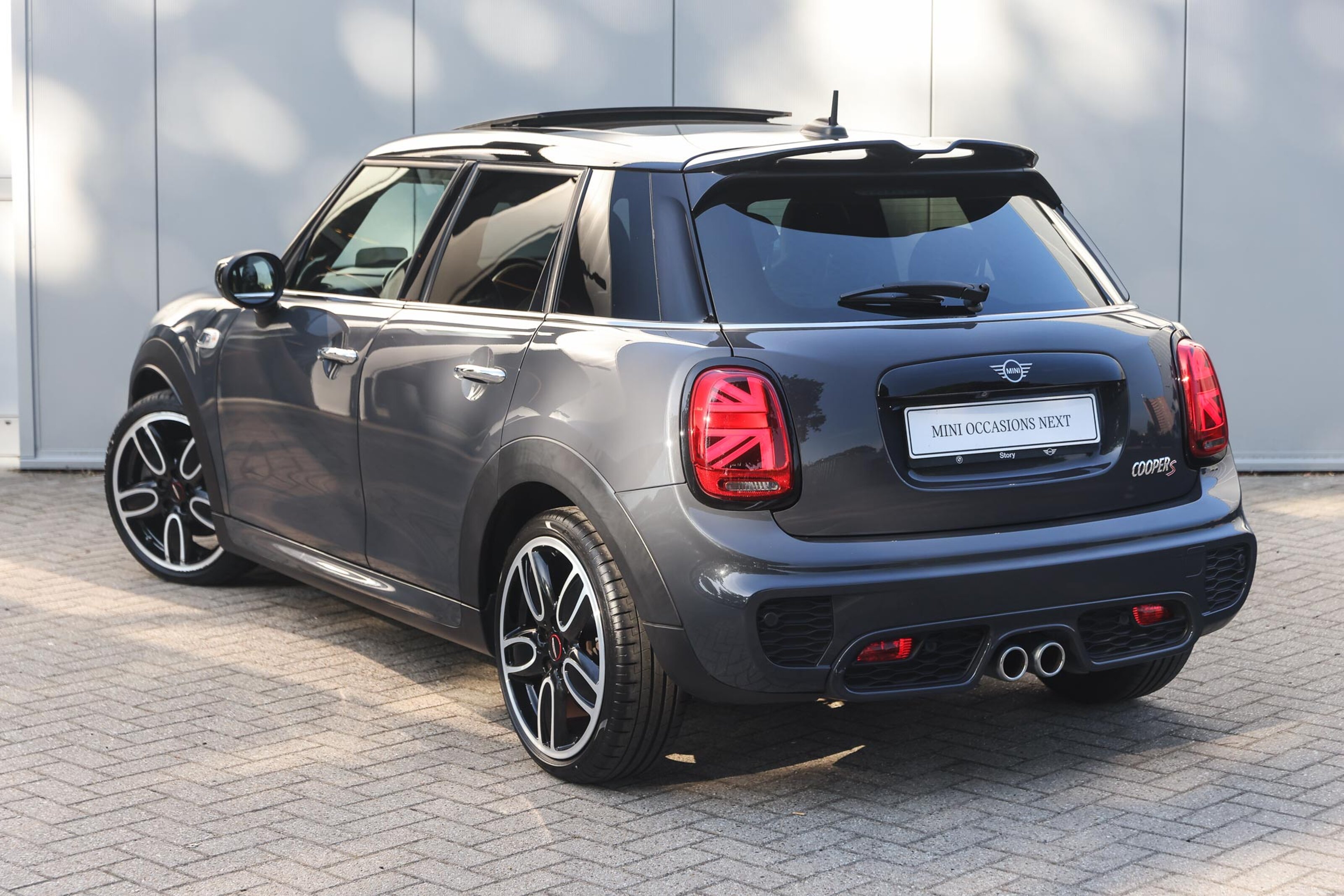 MINI Cooper S Hatchback Hammersmith Automaat