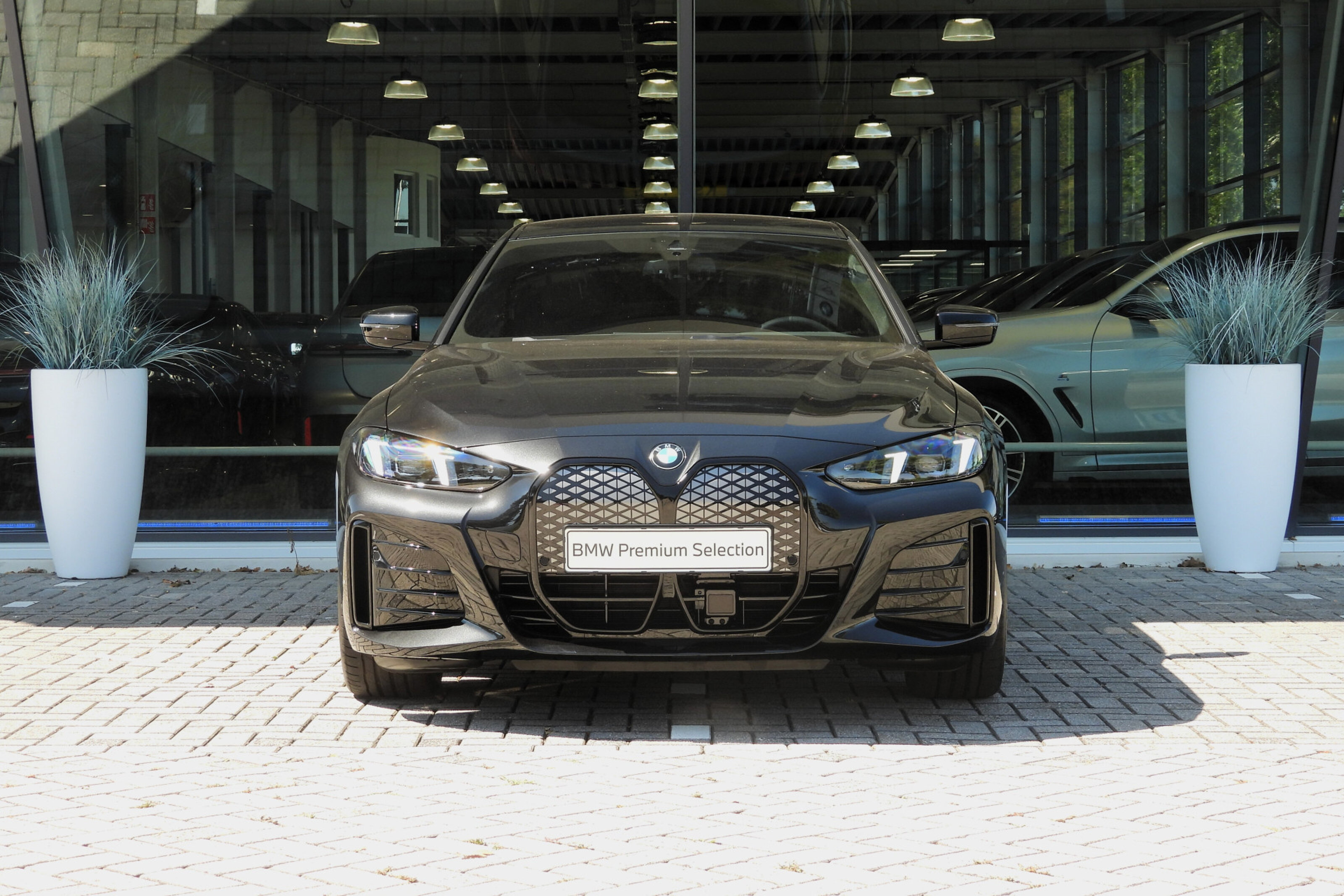 BMW i4 9