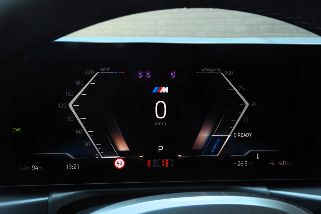 BMW i4 28