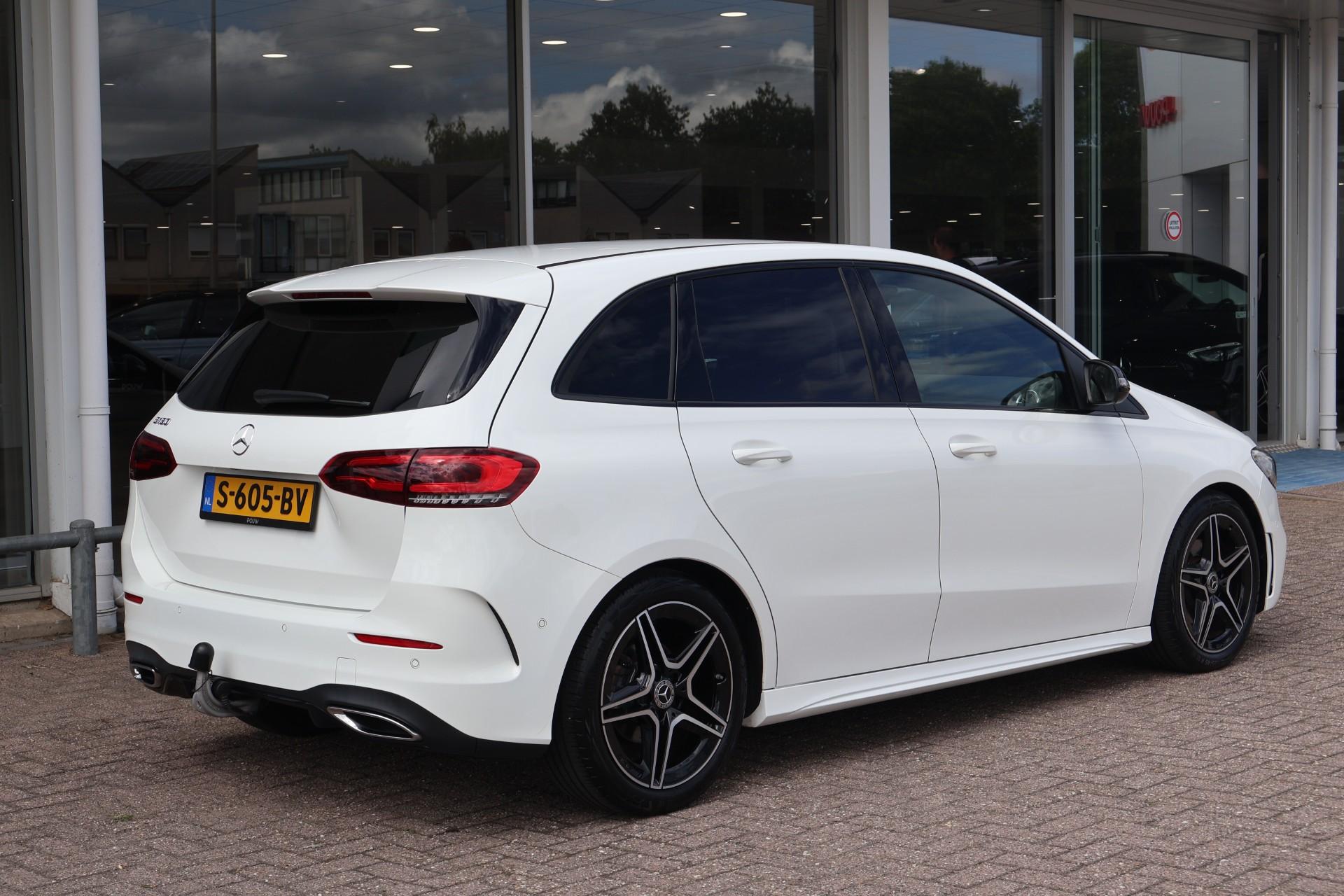 Mercedes-Benz B-Klasse 180 136pk Business Solution AMG - Afbeelding 2