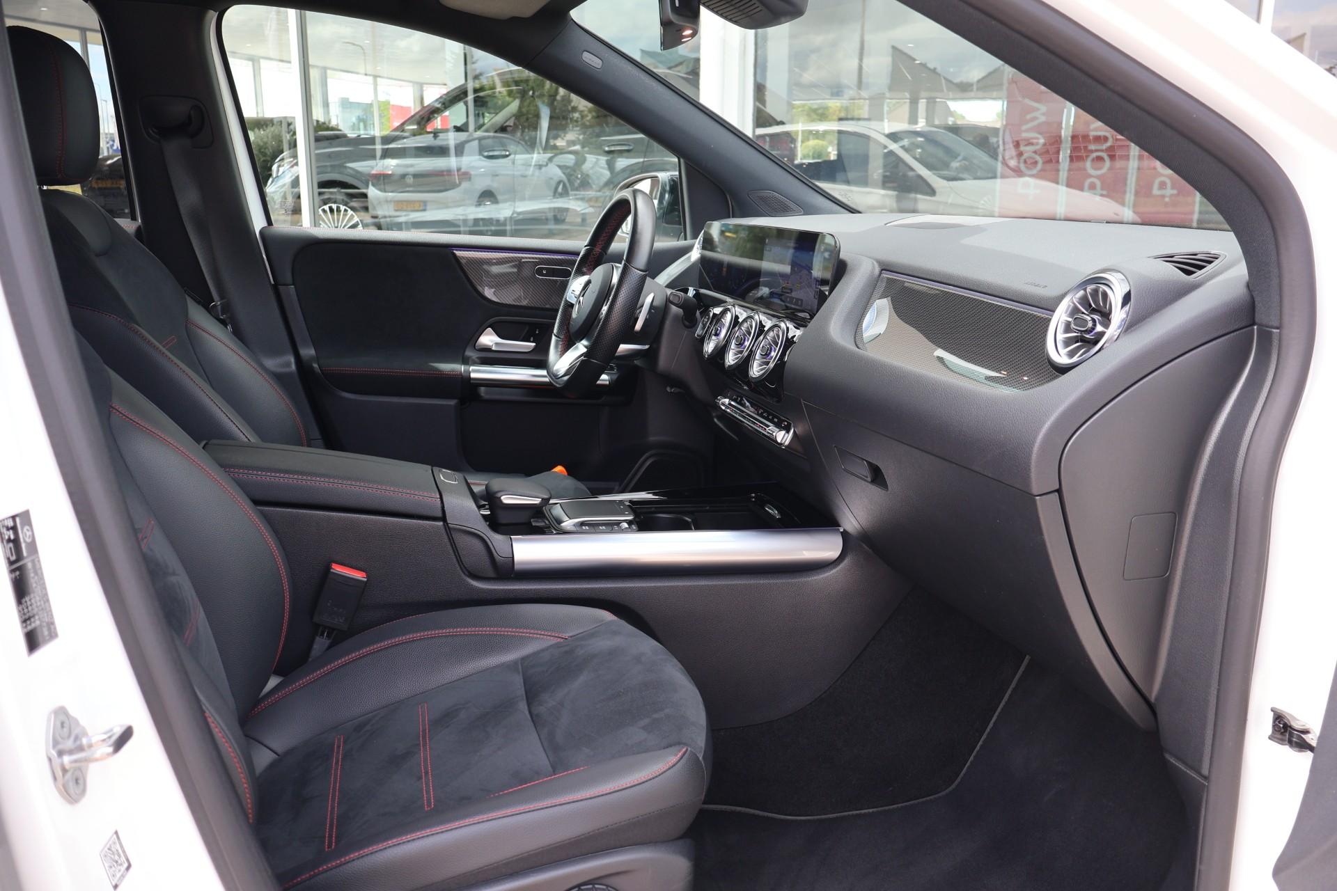Mercedes-Benz B-Klasse 180 136pk Business Solution AMG - Afbeelding 4
