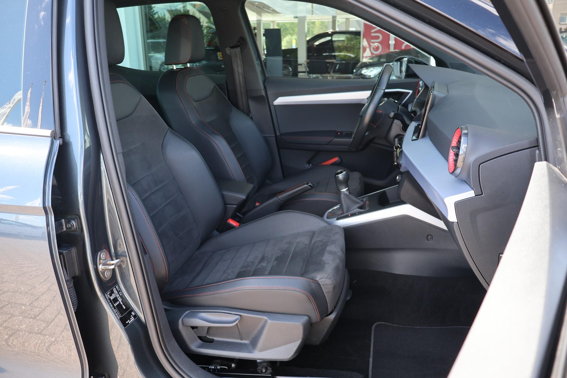 SEAT Arona 1.0 TSI 95pk FR Business Intense - Afbeelding 4