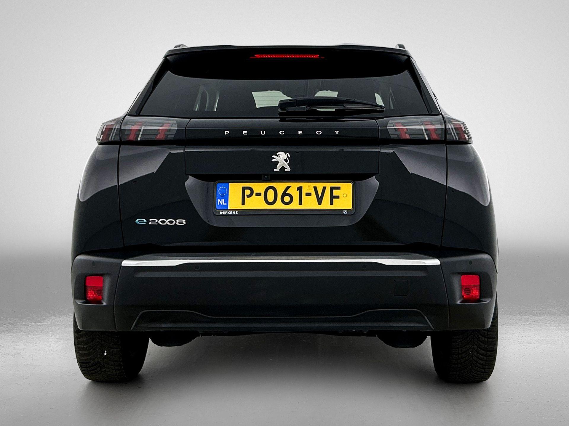 Peugeot e-2008