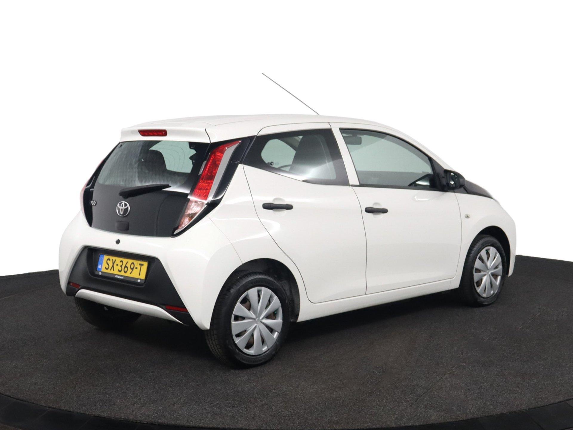 Toyota Aygo 1.0 VVT-i x-fun - Afbeelding 2