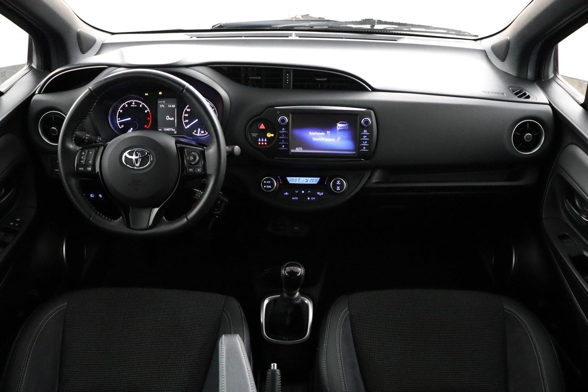 Toyota Yaris 1.5 VVT-i Executive - Afbeelding 4