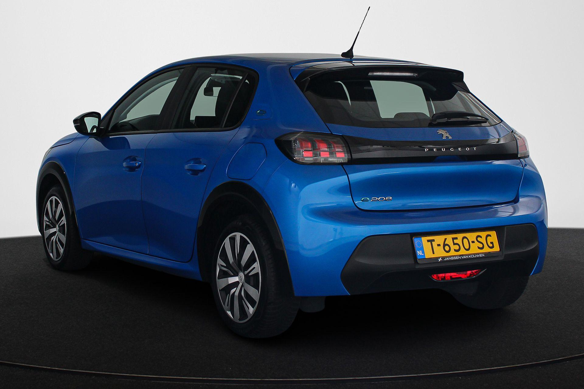 Peugeot e-208
