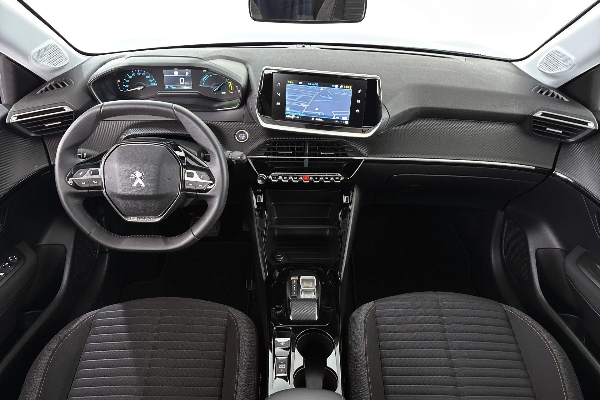 Peugeot e-208