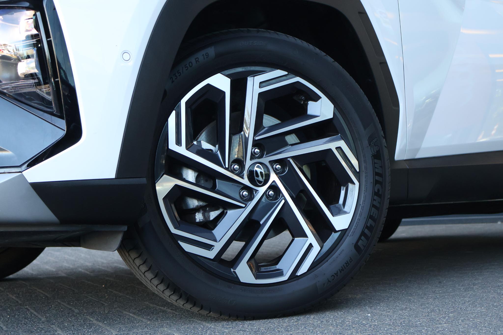 Hyundai Tucson 1.6 T-GDI HEV Premium Sky - Bild 4